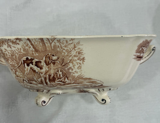 Ensaladera Longchamp con asas – Modelo Veneur en sepia (terre de fer), ca. 1880–1900