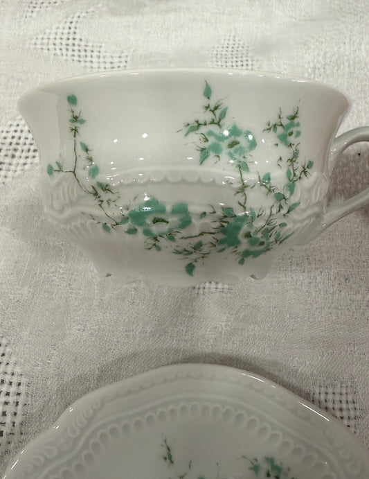 Taza con plato Bernardaud Limoges – Modelo Bonneval en verde