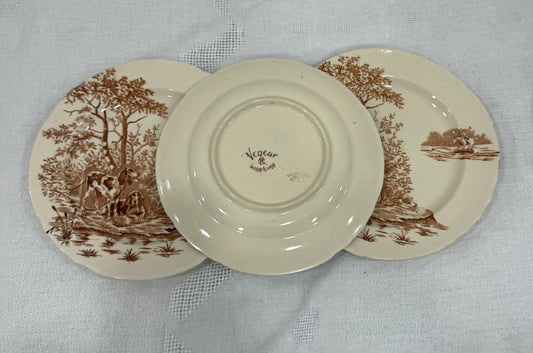 Platos de postre Longchamp – Modelo Veneur en sepia (terre de fer), ca. 1880–1900 X UD.