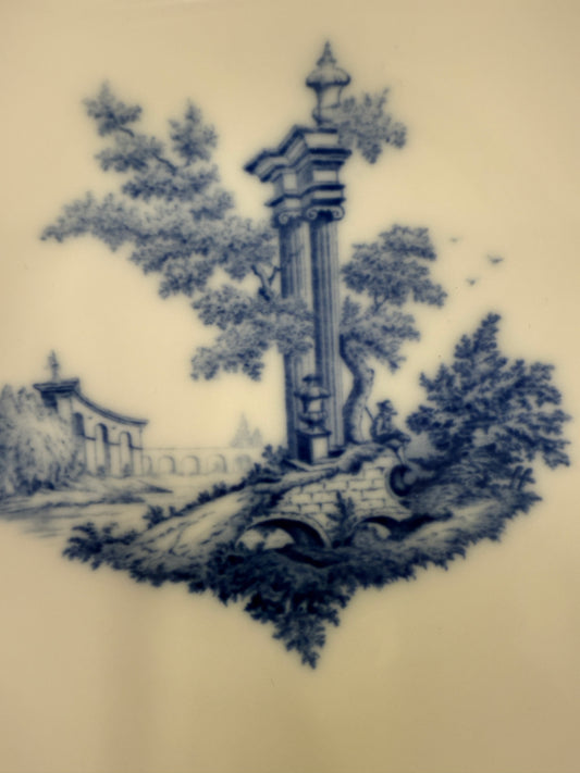 Fuente con pie de porcelana Rosenthal Chippendale