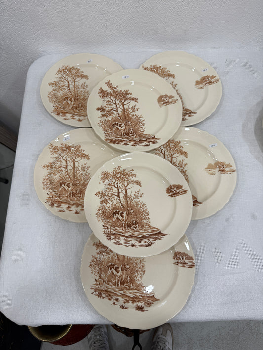 Platos llanos Longchamp – Modelo Veneur en sepia (terre de fer), ca. 1880–1900 X UD.