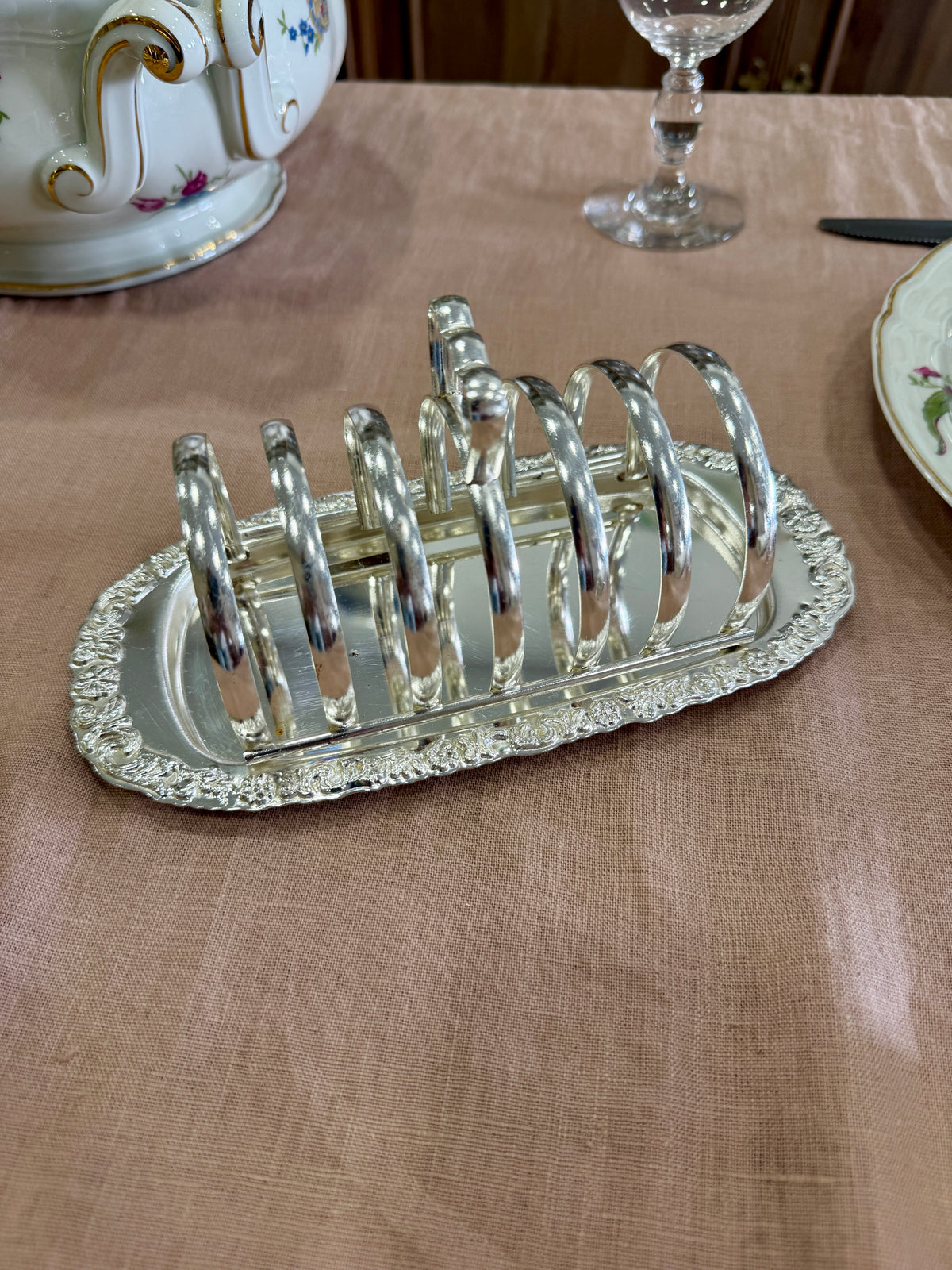 Porta tostadas vintage de metal plateado