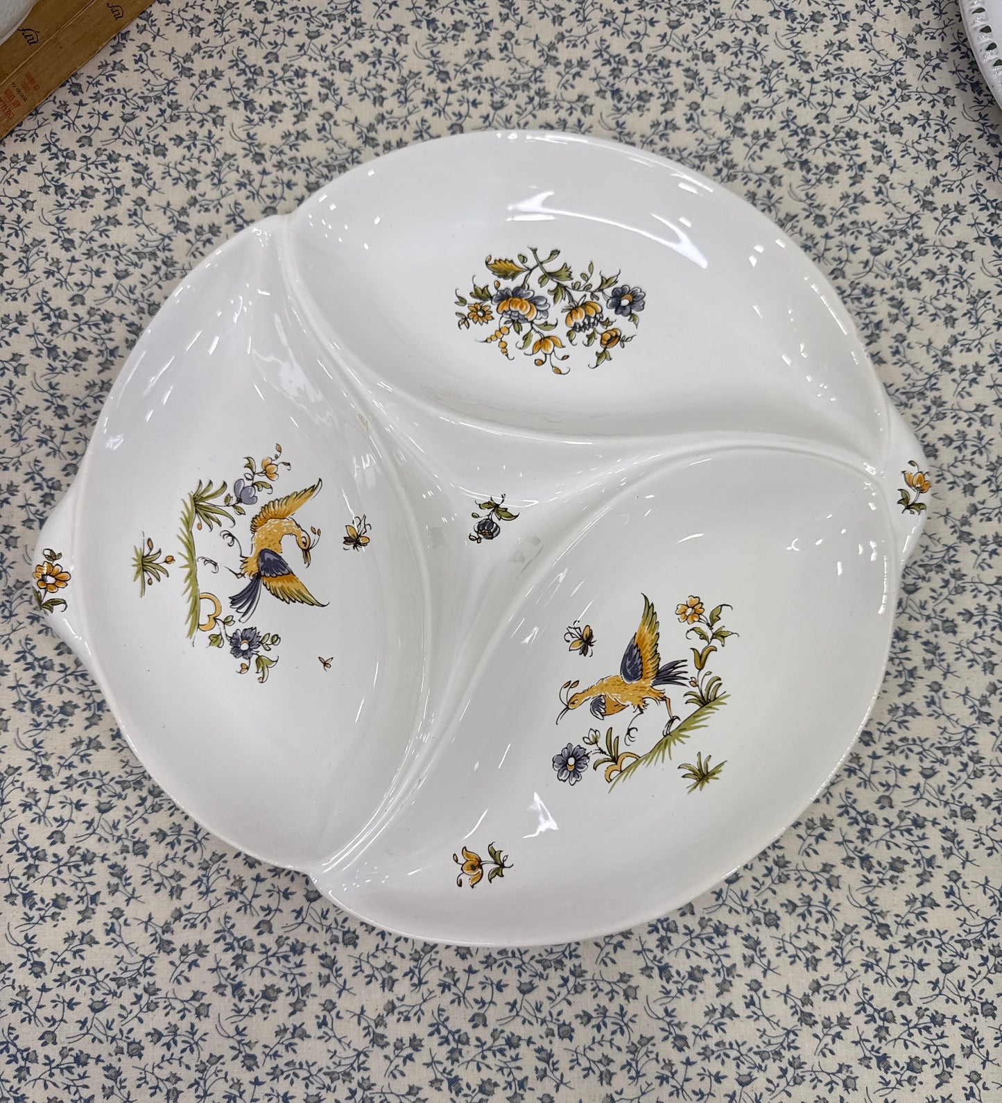 Fuente Moustiers Francia                 3 compartimentos Pintada a mano