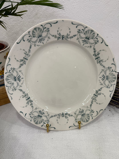 Platos llanos K&G Luneville Guirlande Francia, ca. 1900. X UD.