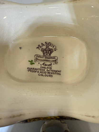 Sopera vintage Ascot, Mason’s Patent Ironstone (Inglaterra, c. 1940–1960)