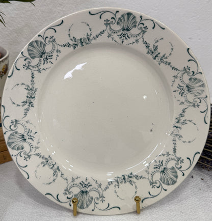 Platos llanos K&G Luneville Guirlande Francia, ca. 1900. X UD.