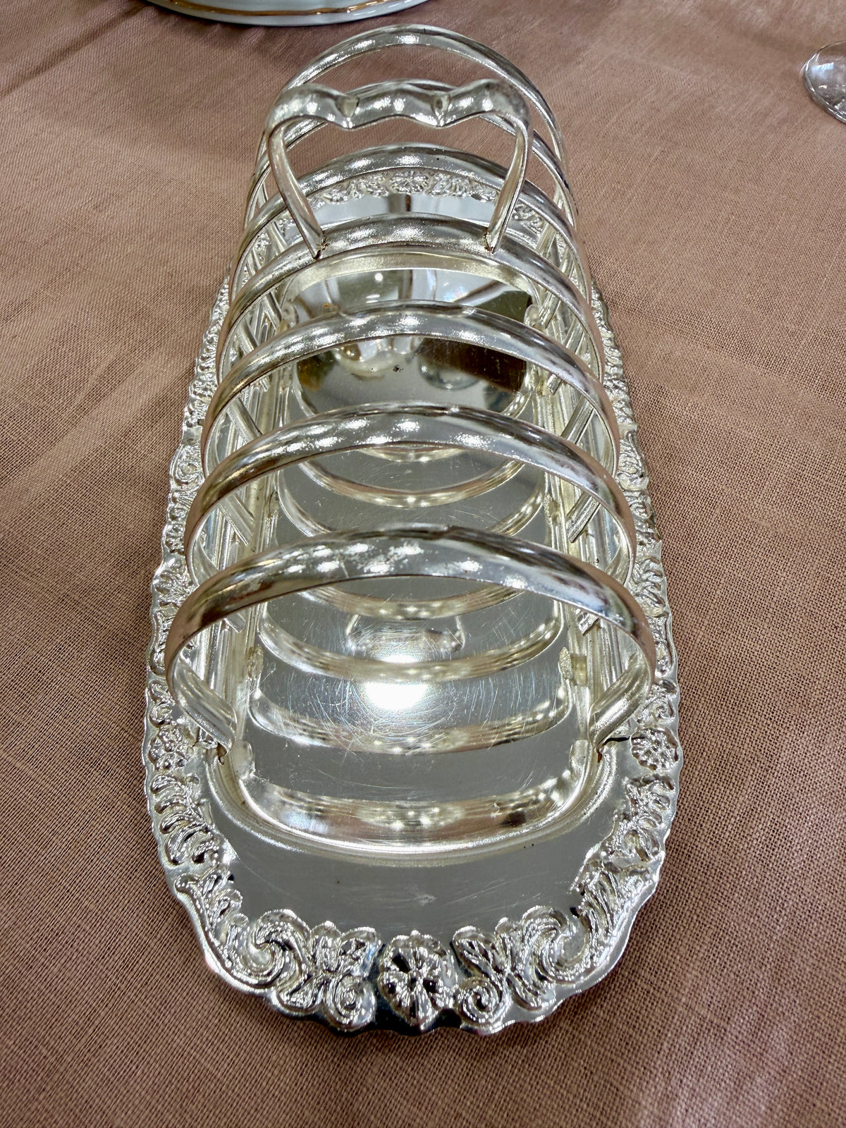 Porta tostadas vintage de metal plateado