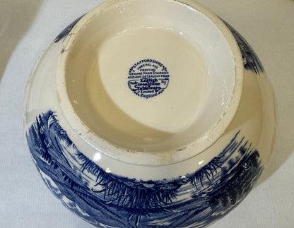 Sopera inglesa azul Tableware Ltd., Staffordshire (Ironstone)