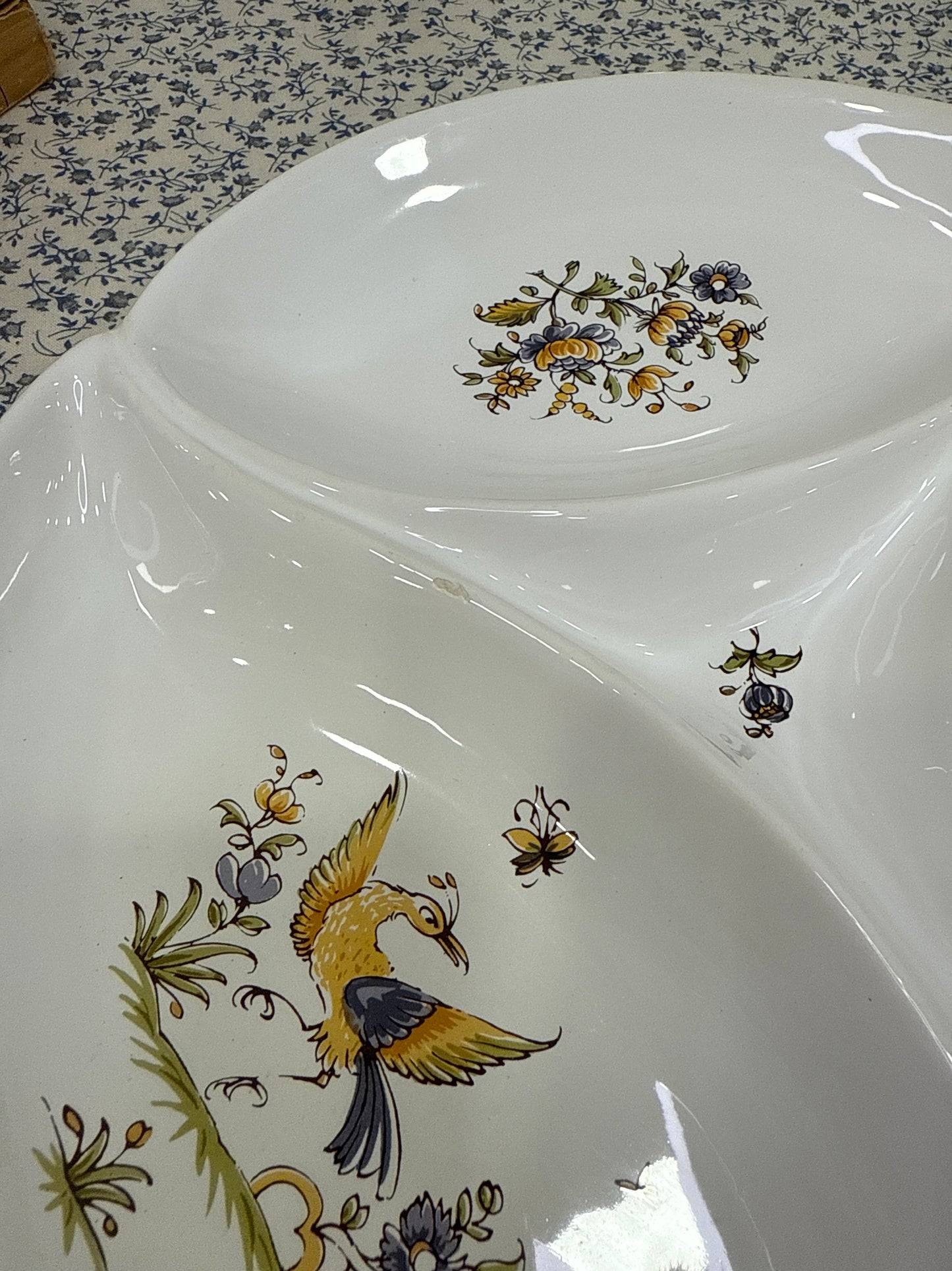 Fuente Moustiers Francia                 3 compartimentos Pintada a mano