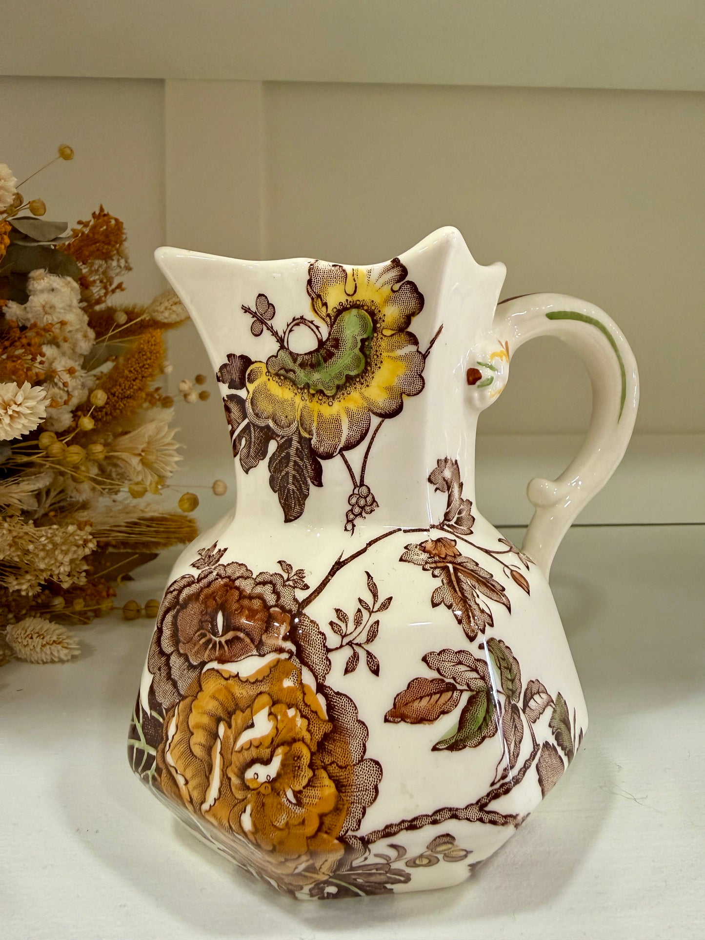 Jarra antigua Mason’s Ironstone Chantilly