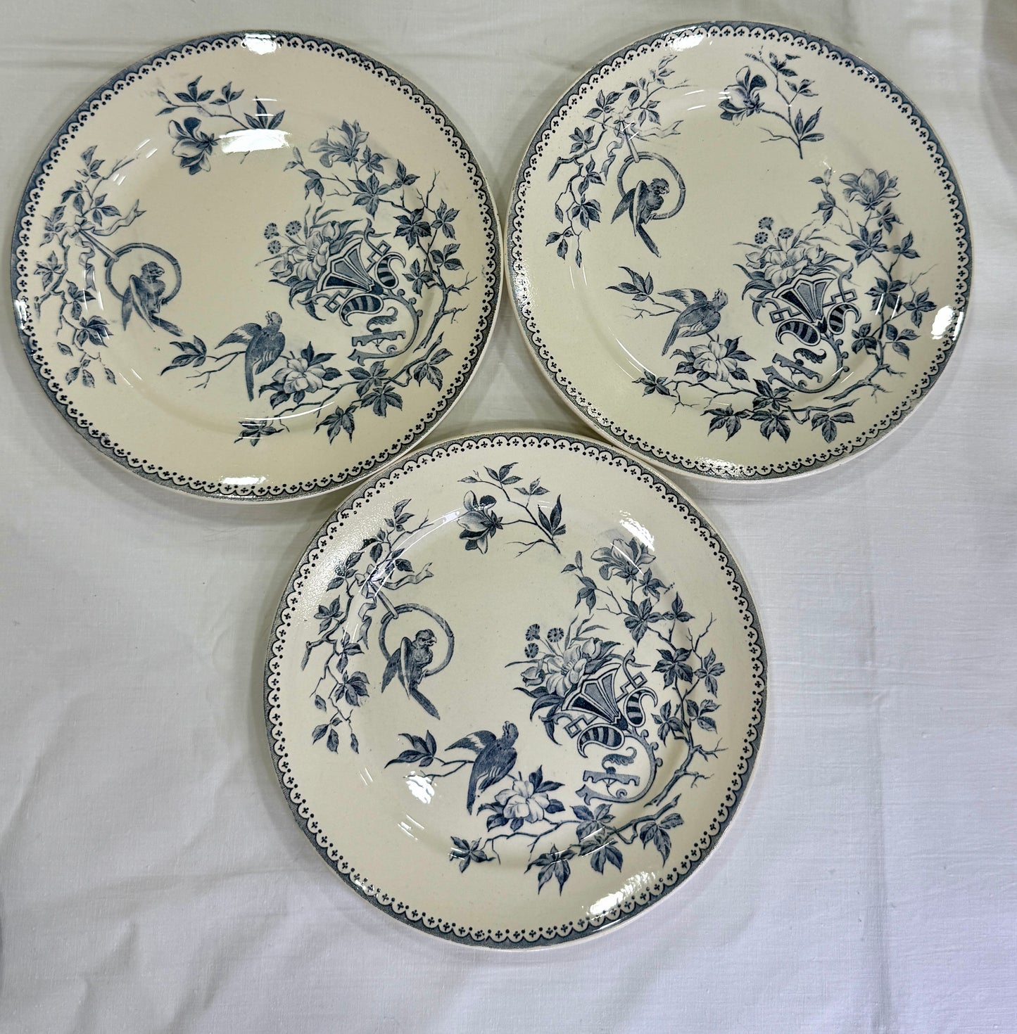 Vajilla antigua francesa Creil et Montereau modelo Perruche
