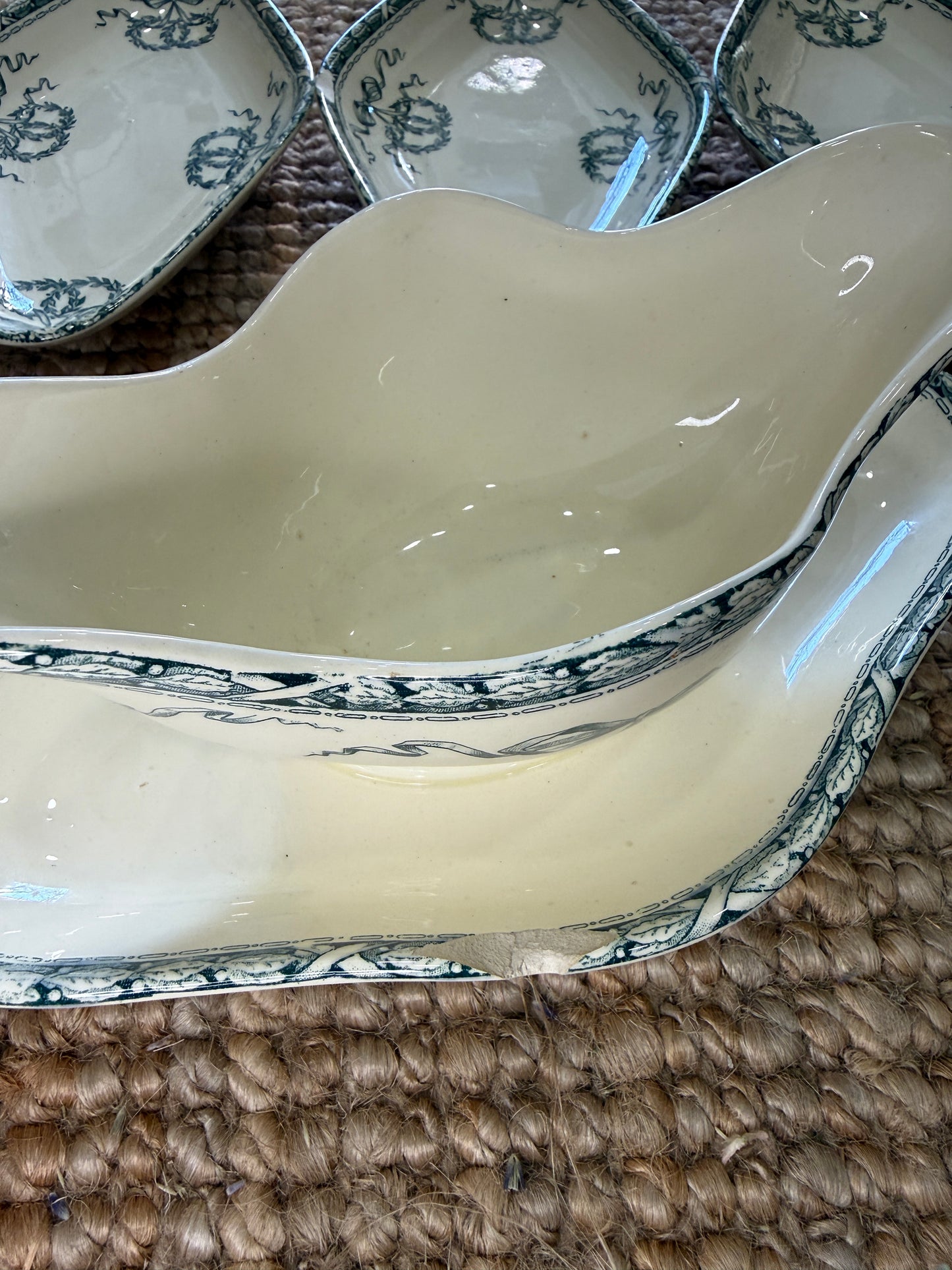 Vajilla francesa antigua Montholon Salins circa 1900 Platos, fuentes y ensaladeras