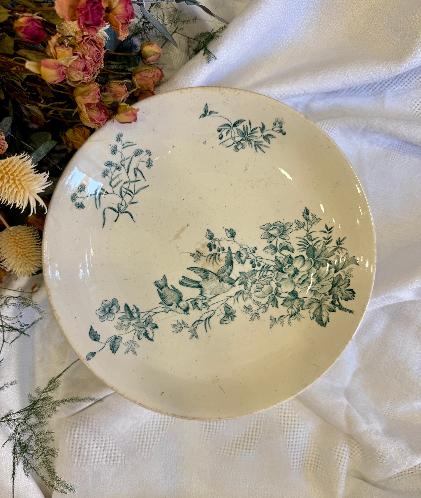 Compotier antiguo Longwy Mignon con pájaros y flores Francia, finales siglo XIX