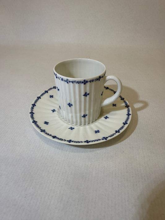 Taza de café espresso en porcelana de Limoges A. Lanternier & Cie (c. 1930–35)