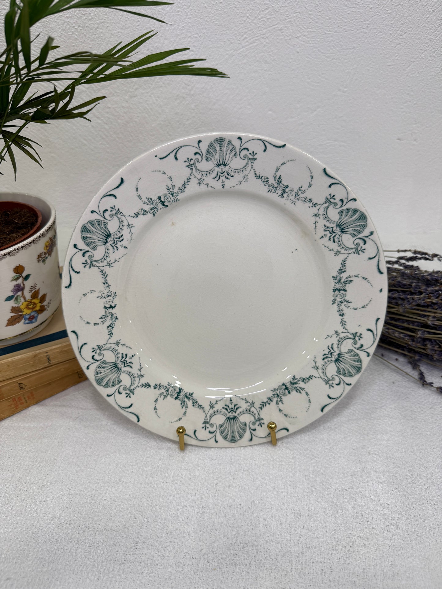 Platos llanos K&G Luneville Guirlande Francia, ca. 1900. X UD.