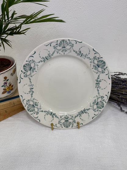 Platos llanos K&G Luneville Guirlande Francia, ca. 1900. X UD.