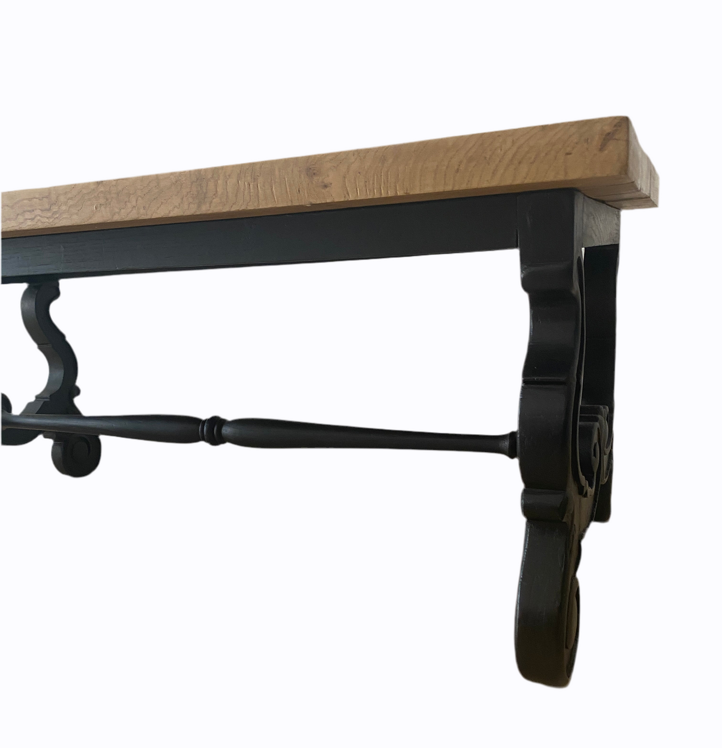Mesa de centro estilo frailero restaurada