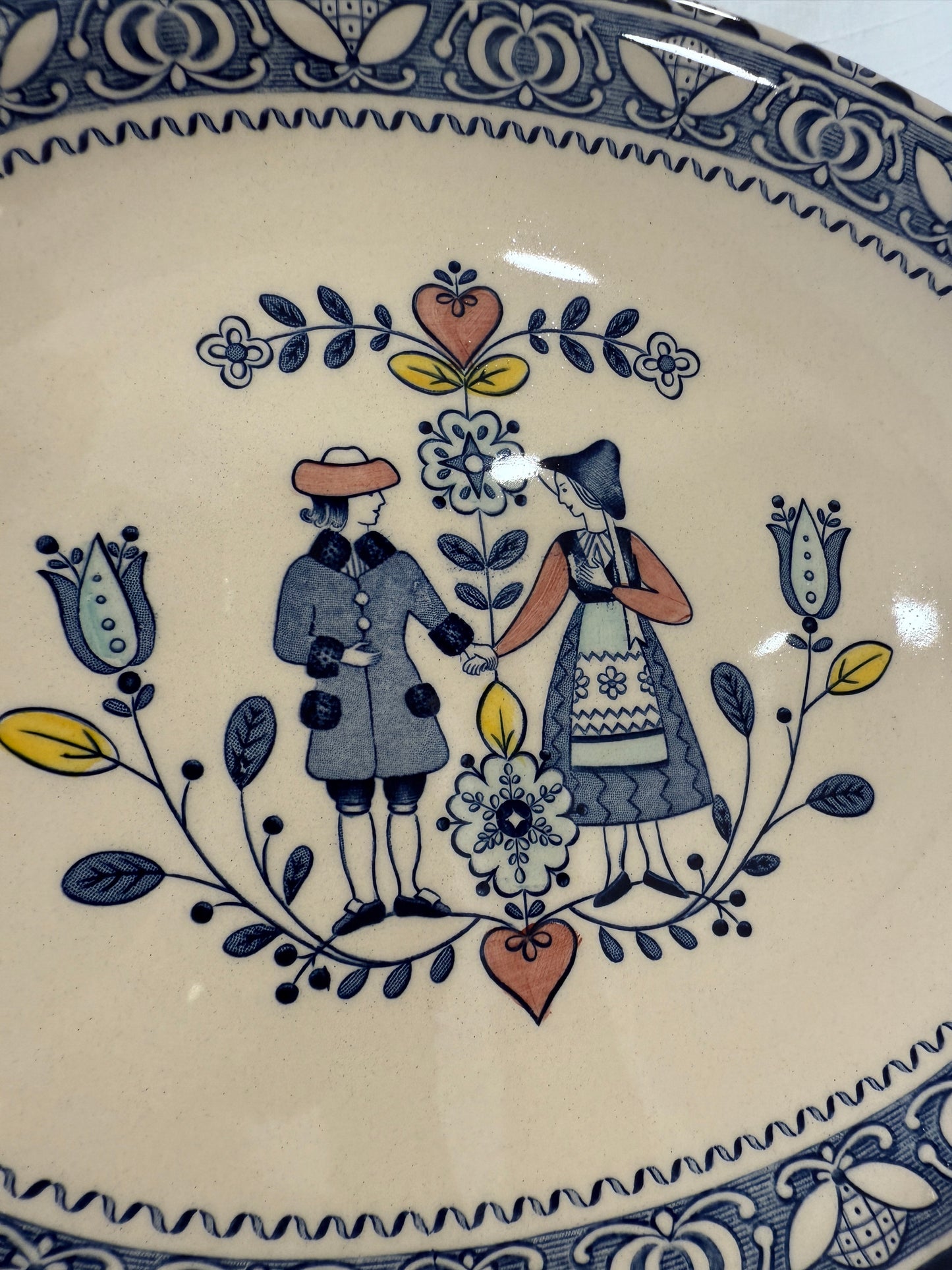 Fuente ovalada Johnson Brothers, Hearts & Flowers