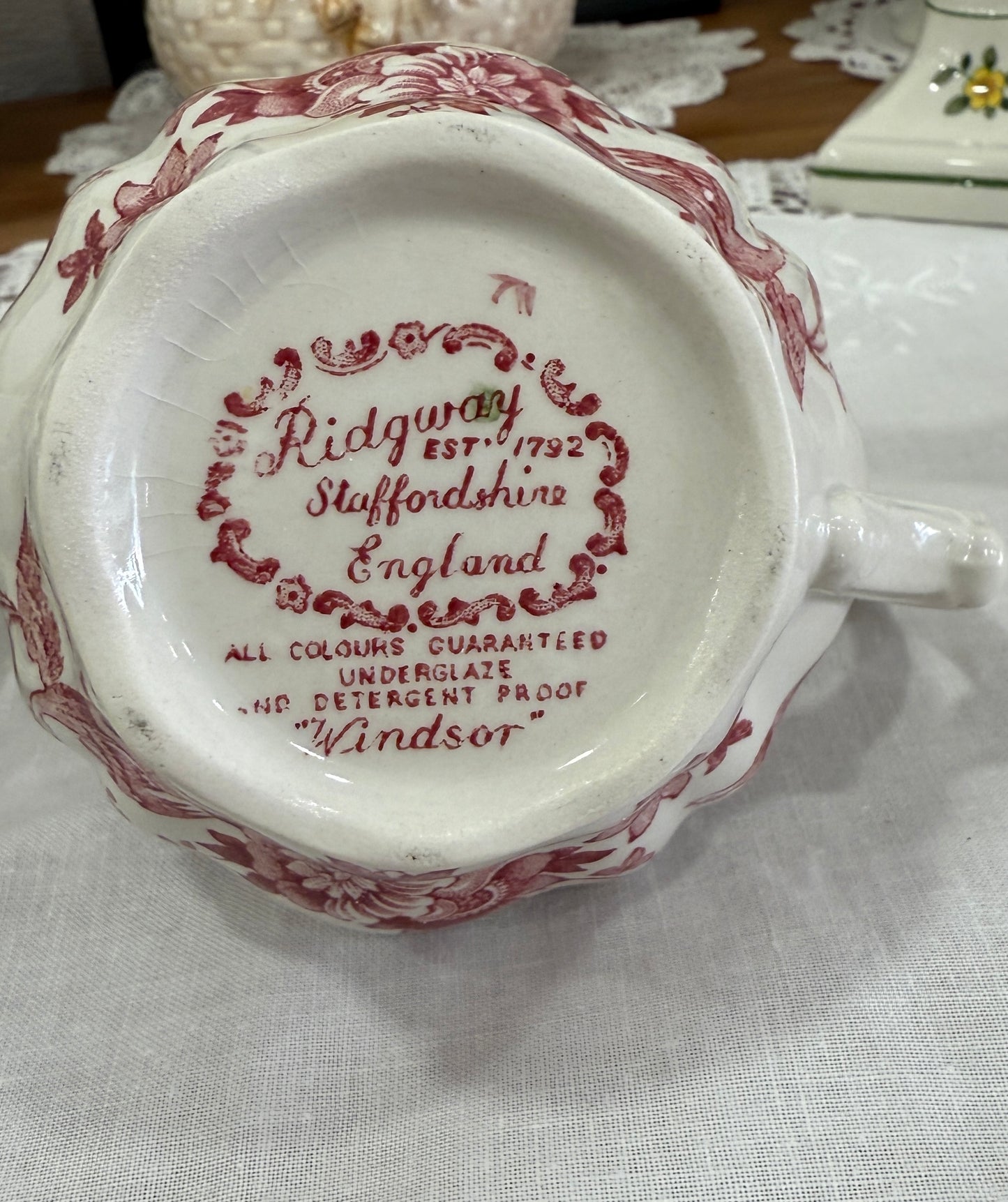 Jarra de leche Ridgway modelo Windsor Rosa